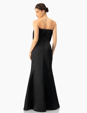 Vestido largo de fiesta Ivonne Couture escote cuadrado