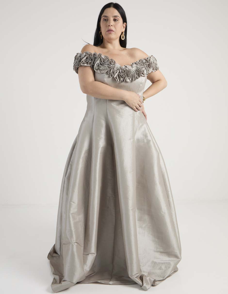 Vestido maxi de fiesta Ema Valdemossa Curvi escote bardot 3