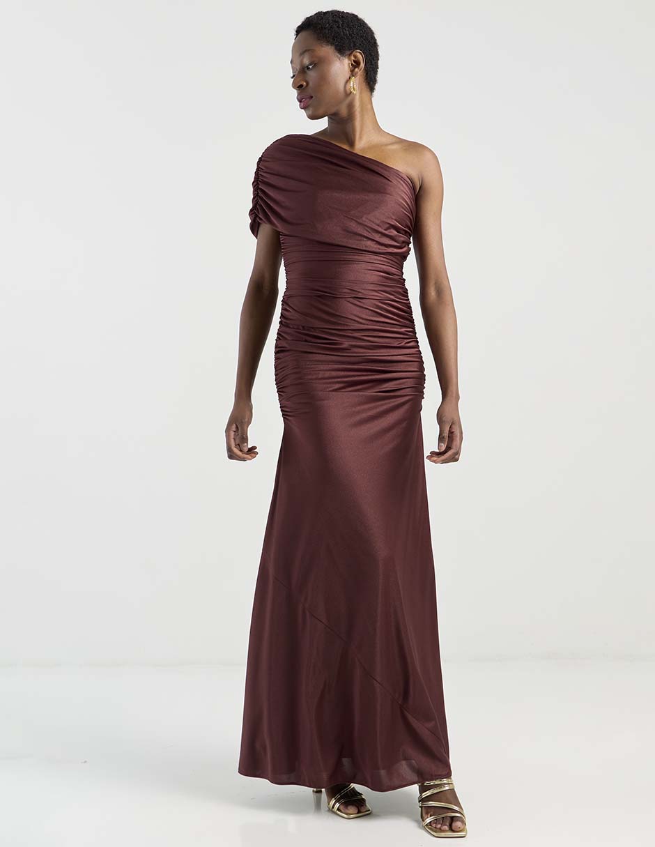 Vestido largo de fiesta escote regular